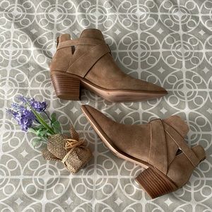 SOLE SOCIETY BOOTIES